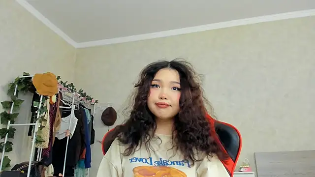 Snapshot of wastforu chatting on 03-18-25, 11:08 wastforu online show from 03-18-25, 11:08