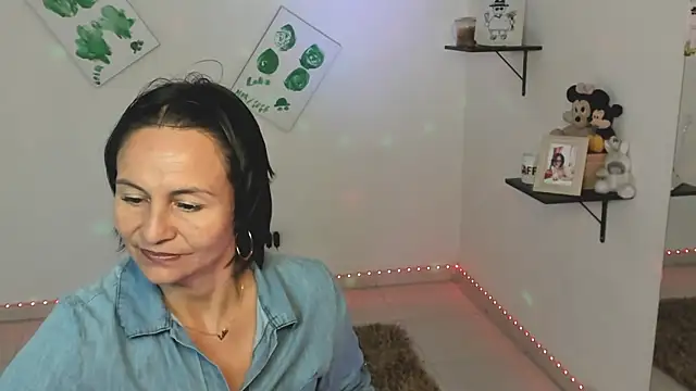 lollita 23  online show from 09-12-25, 09:04