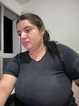 Snapshot of horny_roomiess chatting on 04-26-26, 01:03 horny roomiess online show from 04-26-26, 01:03