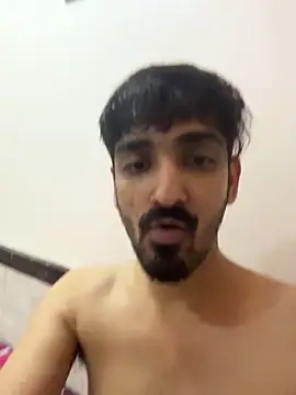 Snapshot of hornyguy271192 chatting on 02-08-26, 10:40 hornyguy271192 online show from 02-08-26, 10:40