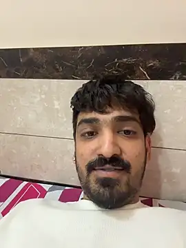 Snapshot of hornyguy271192 chatting on 02-11-26, 02:55 hornyguy271192 online show from 02-11-26, 02:55