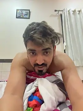 Snapshot of hornyguy271192 chatting on 02-16-26, 09:27 hornyguy271192 online show from 02-16-26, 09:27