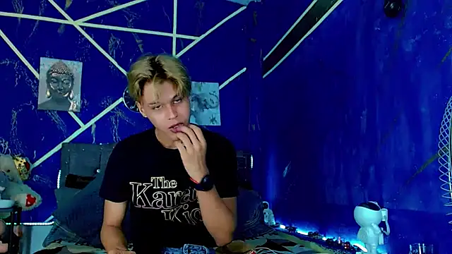 Snapshot of Liamscott_ chatting on 06-03-26, 05:29 Liamscott online show from 06-03-26, 05:29