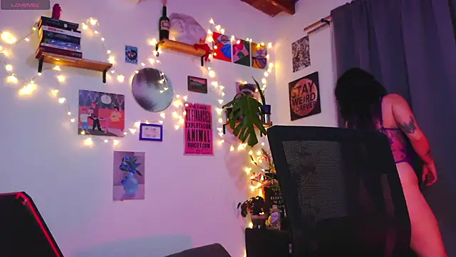 purple em69 online show from 01-03-25, 11:55