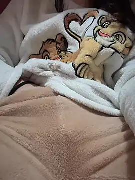 Snapshot of rossana99_ chatting on 03-08-25, 03:45 rossana99  online show from 03-08-25, 03:45