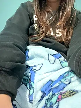 Snapshot of rossana99_ chatting on 10-26-25, 04:57 rossana99  online show from 10-26-25, 04:57