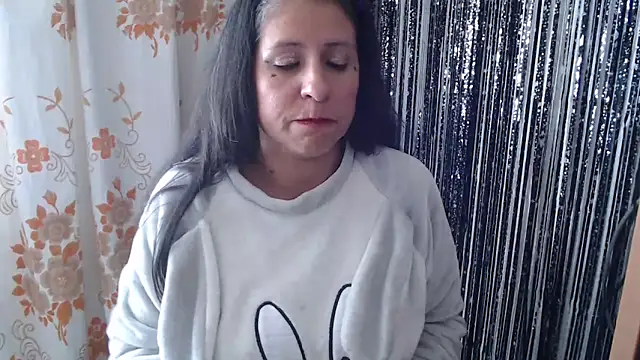 Snapshot of LucifernandaSw chatting on 02-28-25, 04:10 LucifernandaSw online show from 02-28-25, 04:10