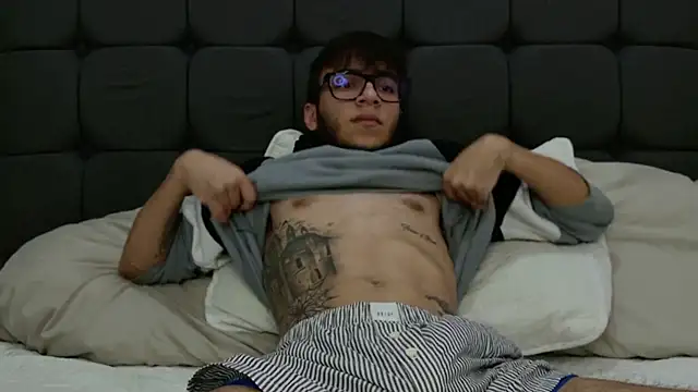 Snapshot of alejdrip chatting on 03-02-25, 01:47 alejdrip online show from 03-02-25, 01:47