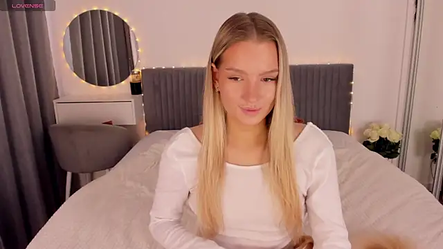CassieRayss online show from 05-23-26, 12:09