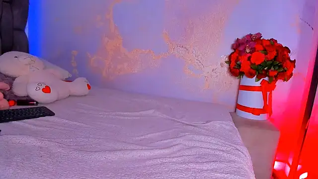 camilawhite   online show from 02-17-26, 05:19