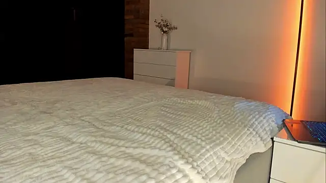 Rachel Rey online show from 11-30-25, 06:34