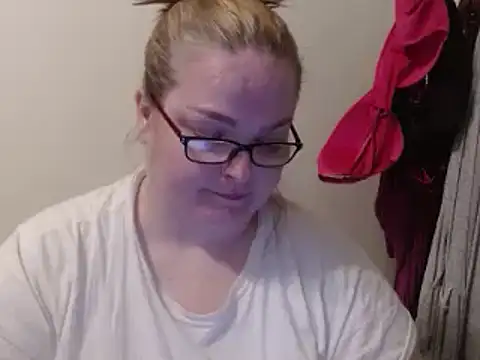 SexyWhiteChocolate online show from 01-08-25, 01:21