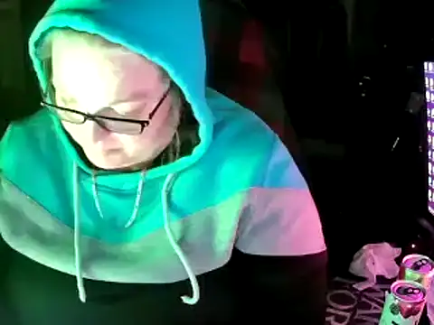 SexyWhiteChocolate online show from 09-18-25, 05:20