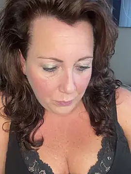 xsexycurvymilf online show from 12-13-24, 12:06