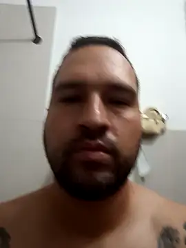 Snapshot of Larrygoodfi chatting on 11-01-25, 01:24 Larrygoodfi online show from 11-01-25, 01:24