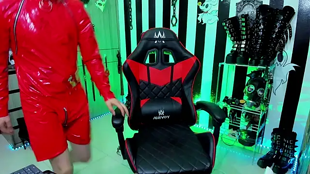 daven56 online show from 02-13-25, 01:37