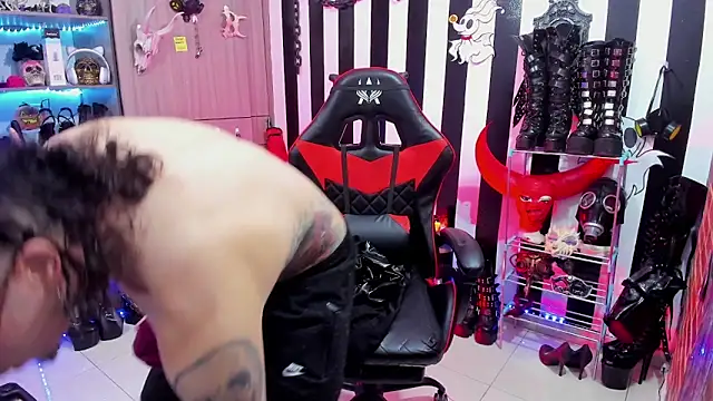 daven56 online show from 09-18-25, 01:13