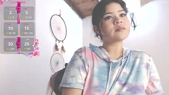 Amara18  online show from 11-19-25, 01:11