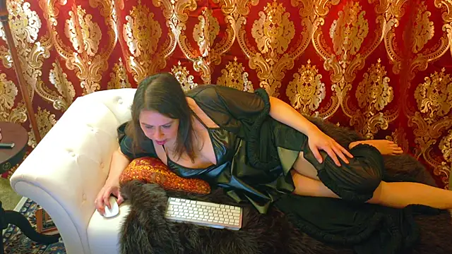 Lily Leigh1 online show from 02-06-25, 06:51