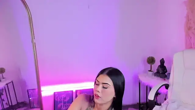 SakuraKato online show from 12-18-24, 02:17