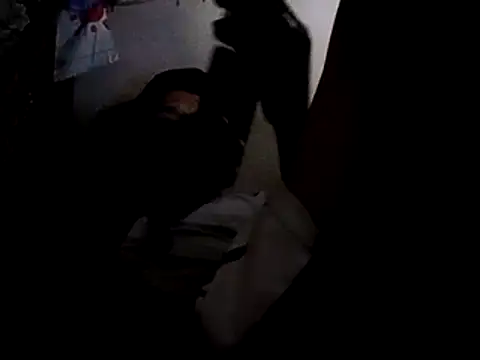 Snapshot of Moreno1813 chatting on 03-20-25, 07:47 Moreno1813 online show from 03-20-25, 07:47