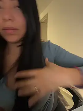 PetitLumiere online show from 03-17-26, 04:06