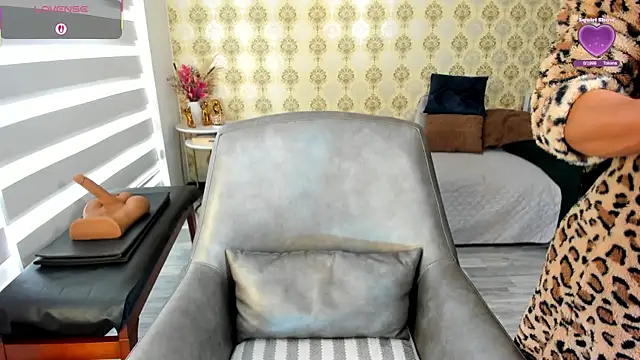 Snapshot of _angelina_class_7 chatting on 06-10-26, 01:10 angelina class 7 online show from 06-10-26, 01:10