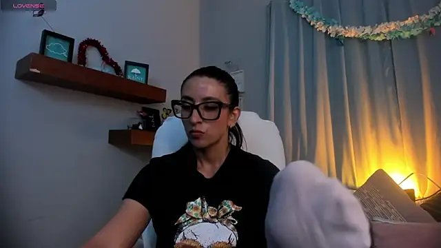 kira moon   online show from 03-31-26, 09:26