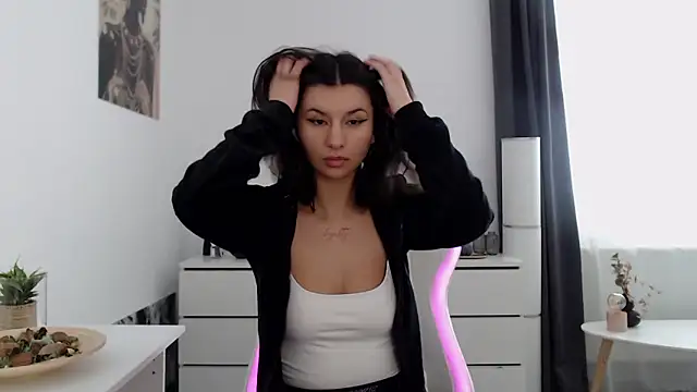 Simply the best online show from 02-18-25, 01:55