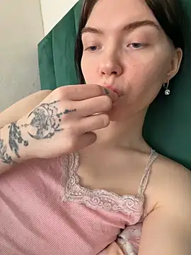 Lisaaa Alisa online show from 03-06-26, 04:42