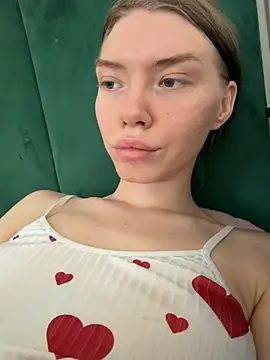 Snapshot of Lisaaa_Alisa chatting on 06-07-26, 12:31 Lisaaa Alisa online show from 06-07-26, 12:31