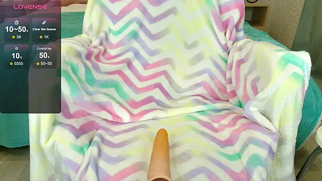 Snapshot of oliviiaa chatting on 07-14-26, 12:13 oliviiaa online show from 07-14-26, 12:13