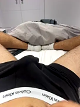 Snapshot of h0rnyguy001 chatting on 10-17-25, 06:05 h0rnyguy001 online show from 10-17-25, 06:05