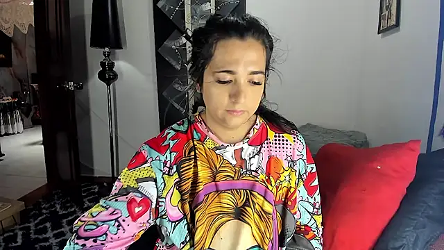 SARAMISHA online show from 04-10-26, 04:44