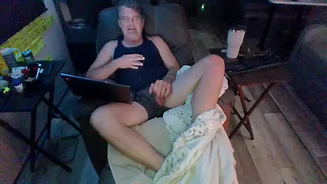 lateniter online show from 10-30-25, 12:06