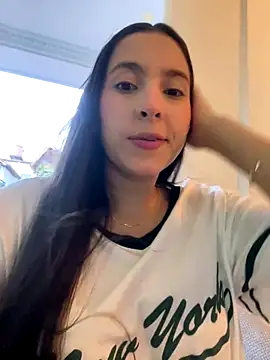 LittleDoll    online show from 11-06-25, 10:32