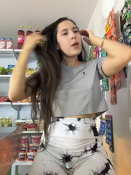 LittleDoll    online show from 03-29-26, 12:05