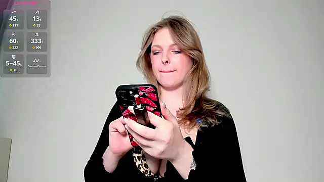 mercedescutee online show from 03-23-26, 04:22