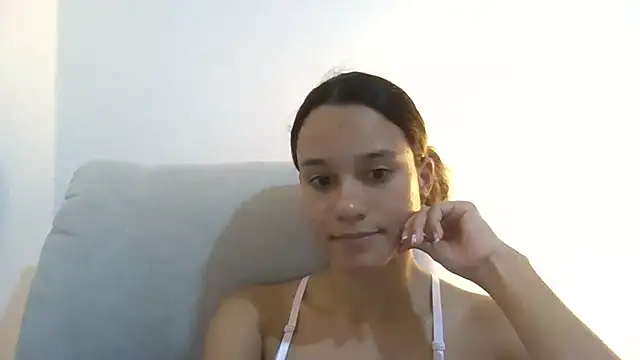 Snapshot of SamanthaWatson chatting on 06-27-26, 02:38 SamanthaWatson online show from 06-27-26, 02:38