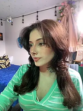 Snapshot of LiliJones_ chatting on 04-22-26, 05:58 LiliJones online show from 04-22-26, 05:58