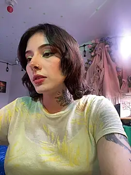Snapshot of LiliJones_ chatting on 04-27-26, 06:50 LiliJones online show from 04-27-26, 06:50