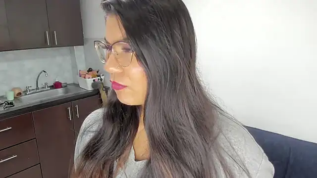 Luna Dumont online show from 03-29-26, 10:59