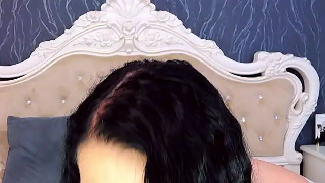 Snapshot of Lauren_Saint chatting on 10-04-25, 11:30 Lauren Saint online show from 10-04-25, 11:30