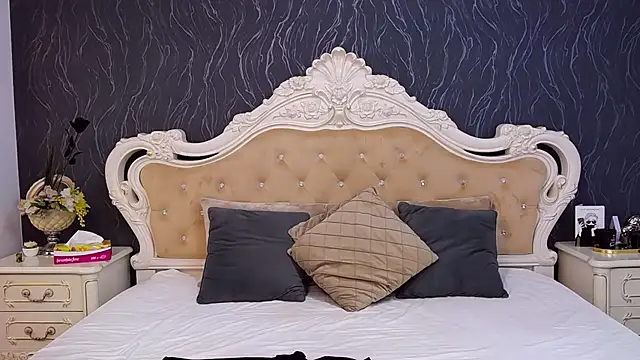 Lauren Saint online show from 02-10-26, 05:06