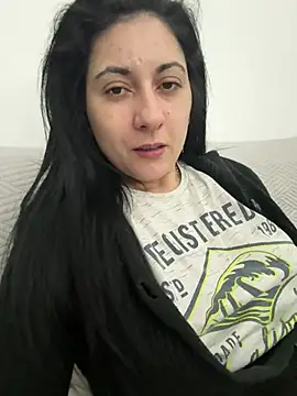 Snapshot of davenmichelle00 chatting on 02-03-26, 04:01 davenmichelle00 online show from 02-03-26, 04:01