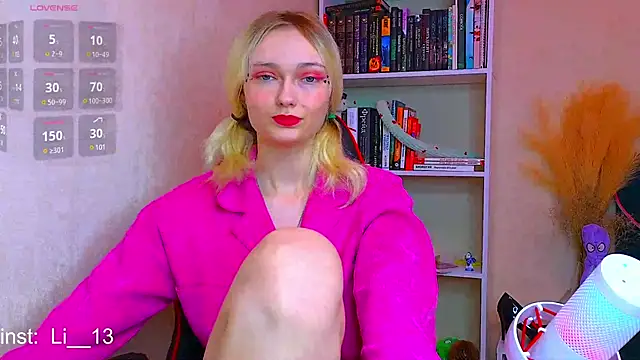 Snapshot of Angelina__1 chatting on 12-06-24, 01:07 Angelina 1 online show from 12-06-24, 01:07