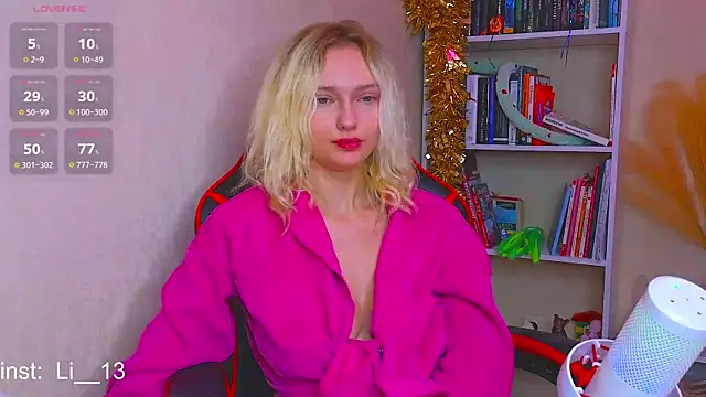 Snapshot of Angelina__1 chatting on 12-25-24, 12:48 Angelina 1 online show from 12-25-24, 12:48