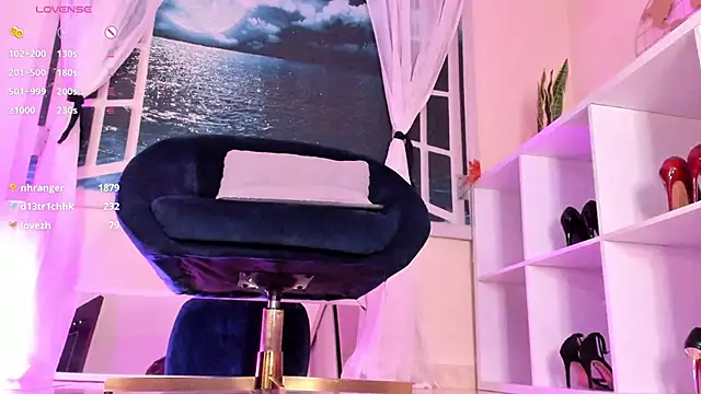 Snapshot of Itzeldreams chatting on 02-08-25, 09:13 Itzeldreams online show from 02-08-25, 09:13