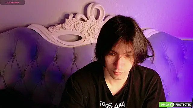 CalvinOwens online show from 04-11-26, 06:23