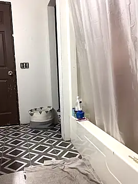 SidneyRaee online show from 10-22-25, 12:05